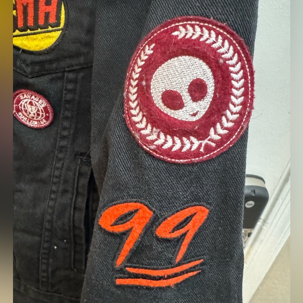 Distressed Denim Patchwork Jean Jacket Small Unis… - image 5